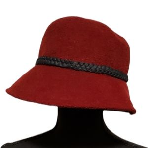 San Diego Hat Company burgandy cloche style hat